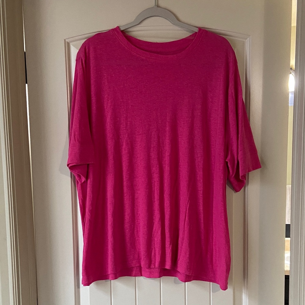 💙2/$5 Ava Viv T Shirt